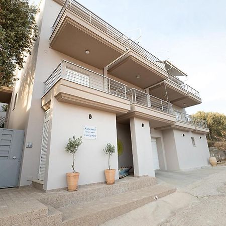 Kalavria Luxury Suites - Magnificent Sea View Of Poros Poros Town Exterior foto