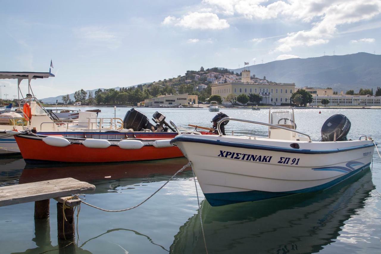 Kalavria Luxury Suites - Magnificent Sea View Of Poros Poros Town Exterior foto