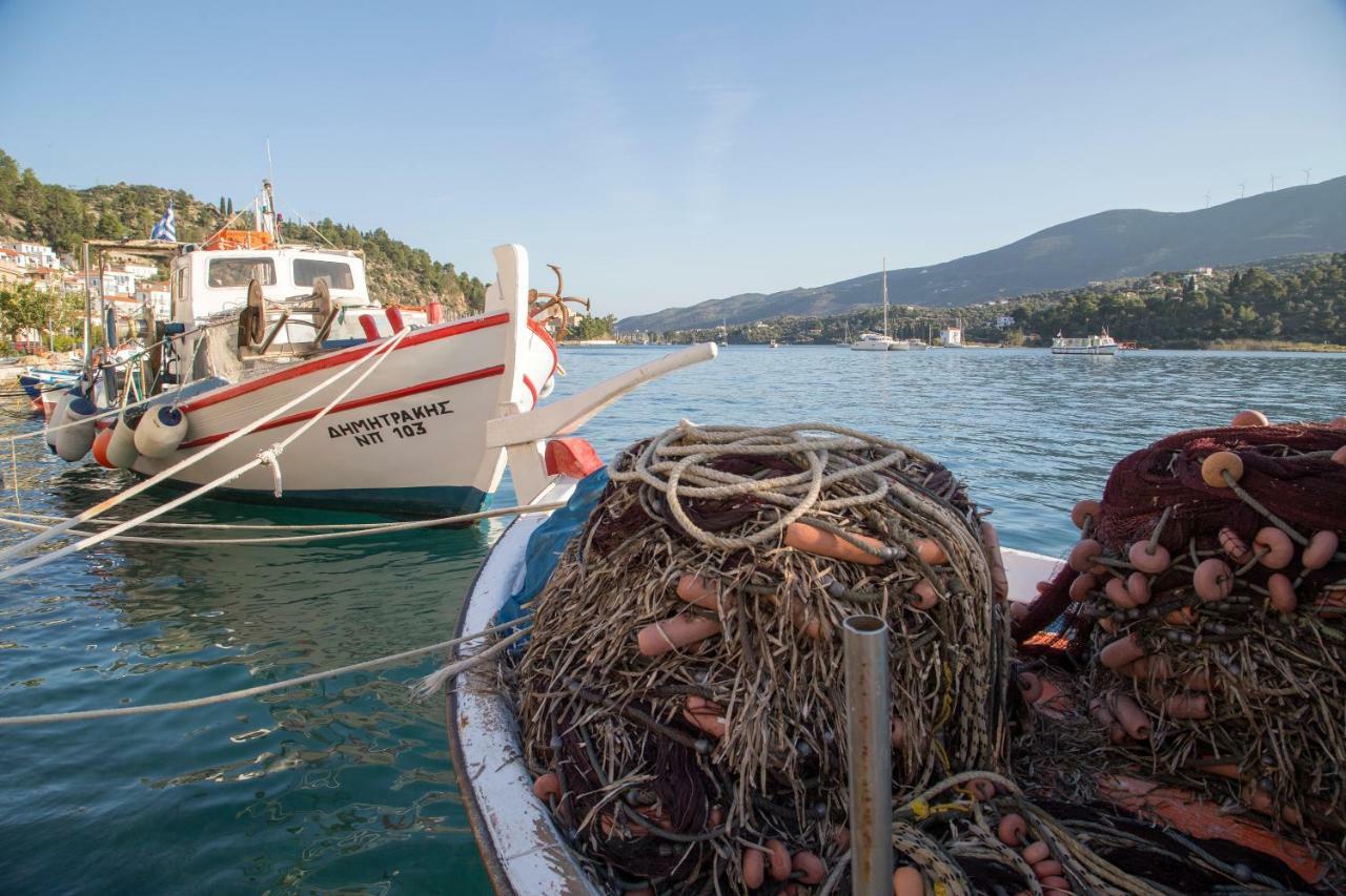 Kalavria Luxury Suites - Magnificent Sea View Of Poros Poros Town Exterior foto